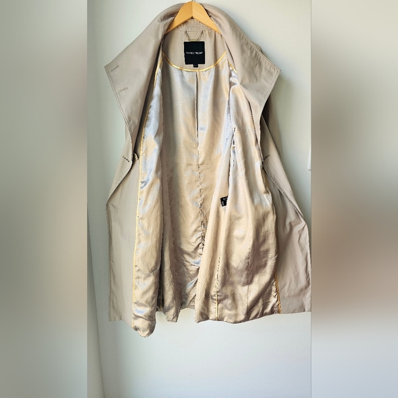 Ivanka Trump Beige Taupe Neutral Trench Coat Stand Collar Metal Loops Size L - Picture 7 of 9